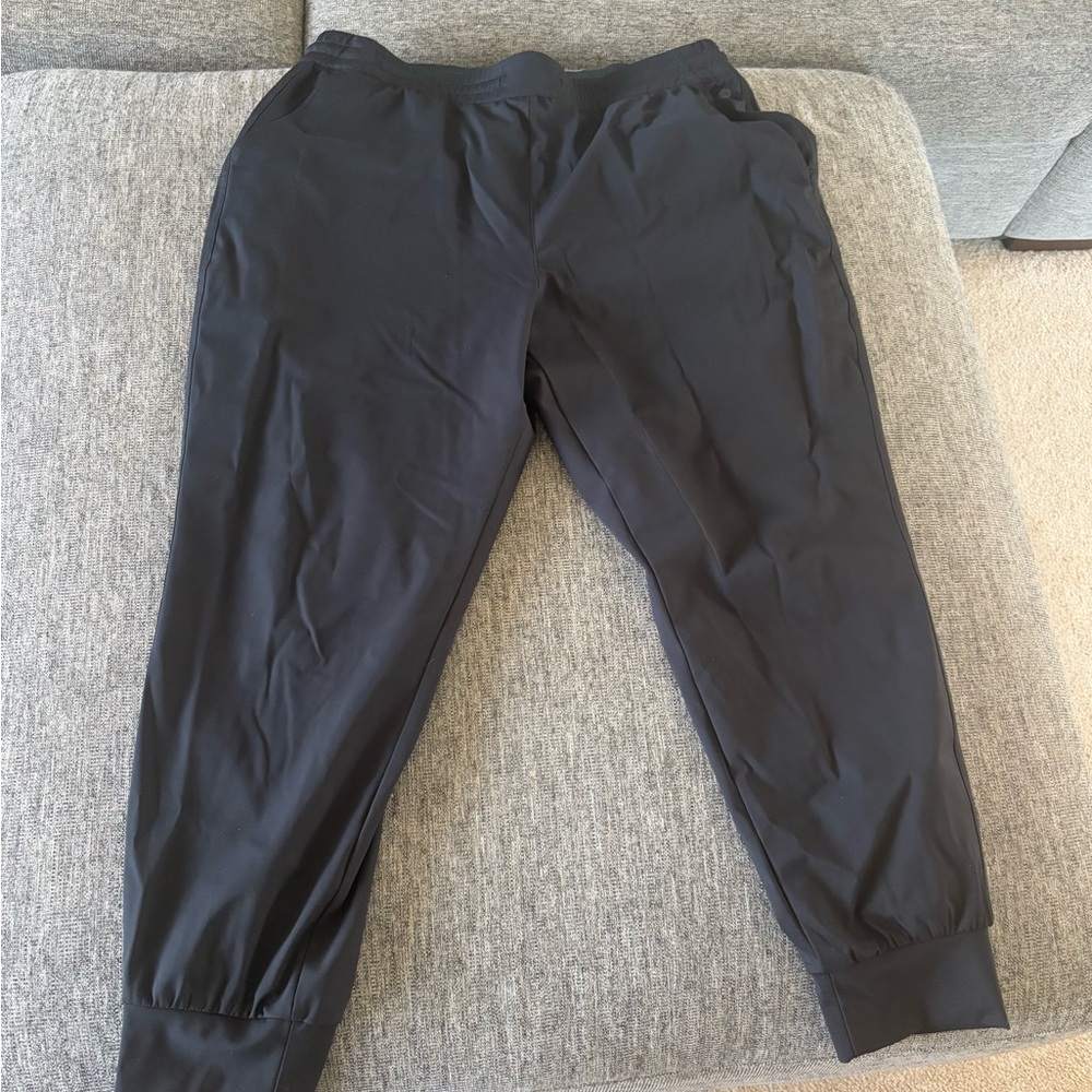 CALIA by Carrie Underwood Black Joggers